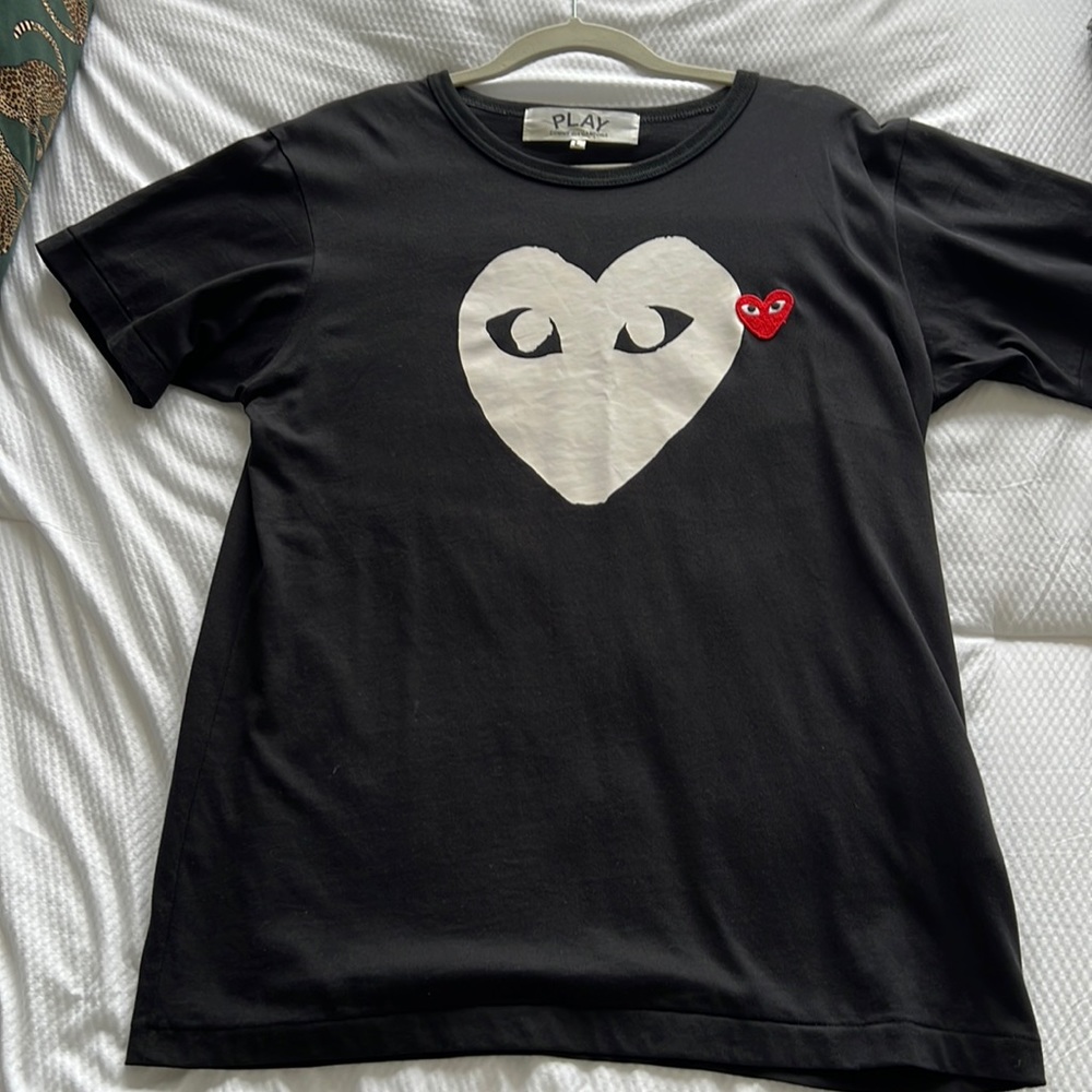 Comme des Garçons PLAY tshirt